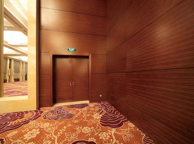酒店威廉希尔厂家经验:木制威廉希尔变色原因及延缓方法